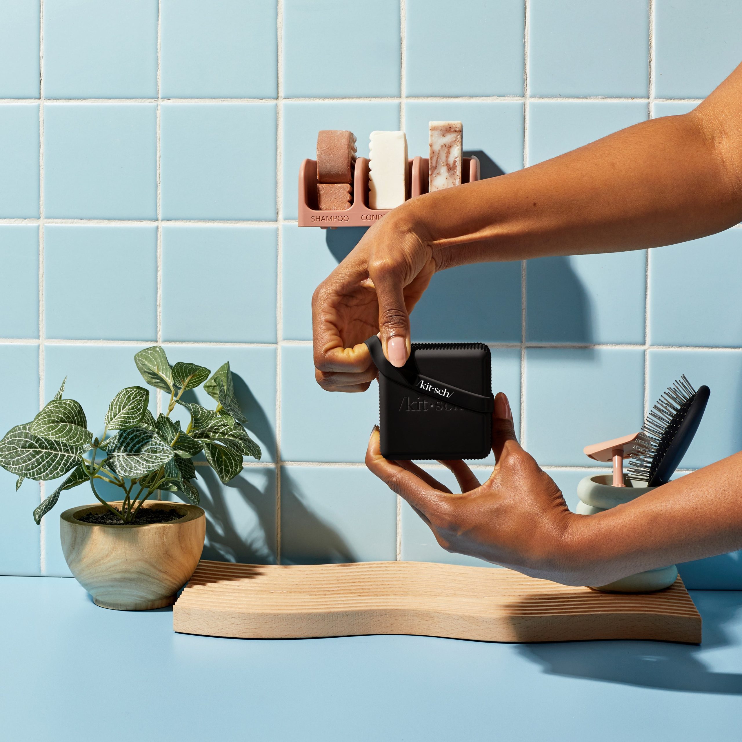 2-Compartment Travel Case - Black - Image 6