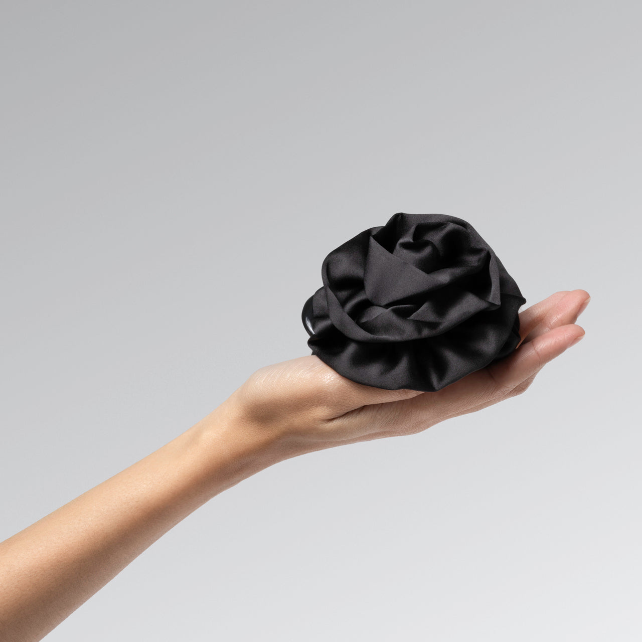 Satin Rosette Flat Cloud Clip in Black - Medium - Image 4