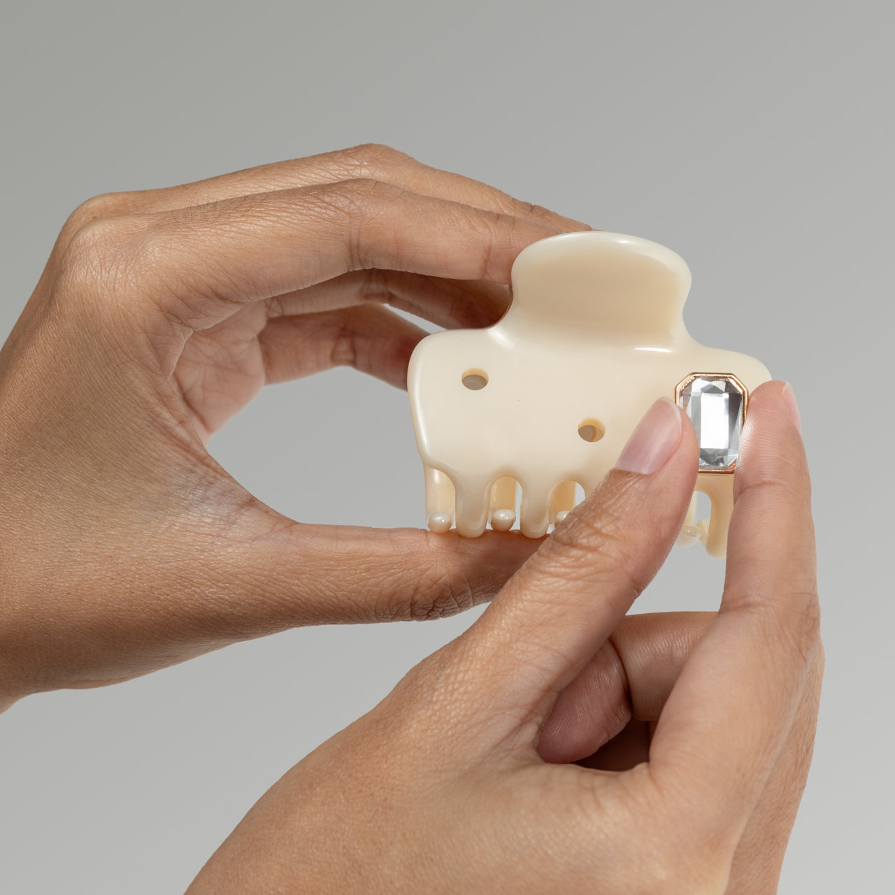 KitschPop Cloud Clip & Charms in Pearlized Cream - Image 5