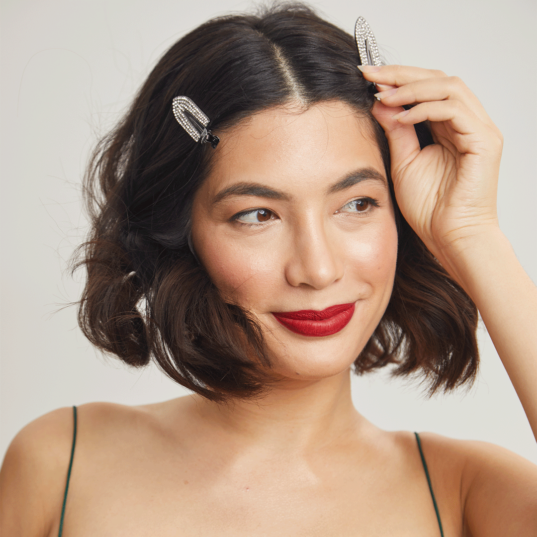 Metal Rhinestone Creaseless Clips 2pc Set- Hematite - Image 5